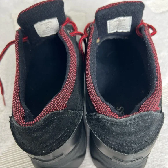 BASS Anchorage Low Top Suede & Rubber Duck Boot Shoes Women 9M Lace Up Black Red - Picture 14 of 16